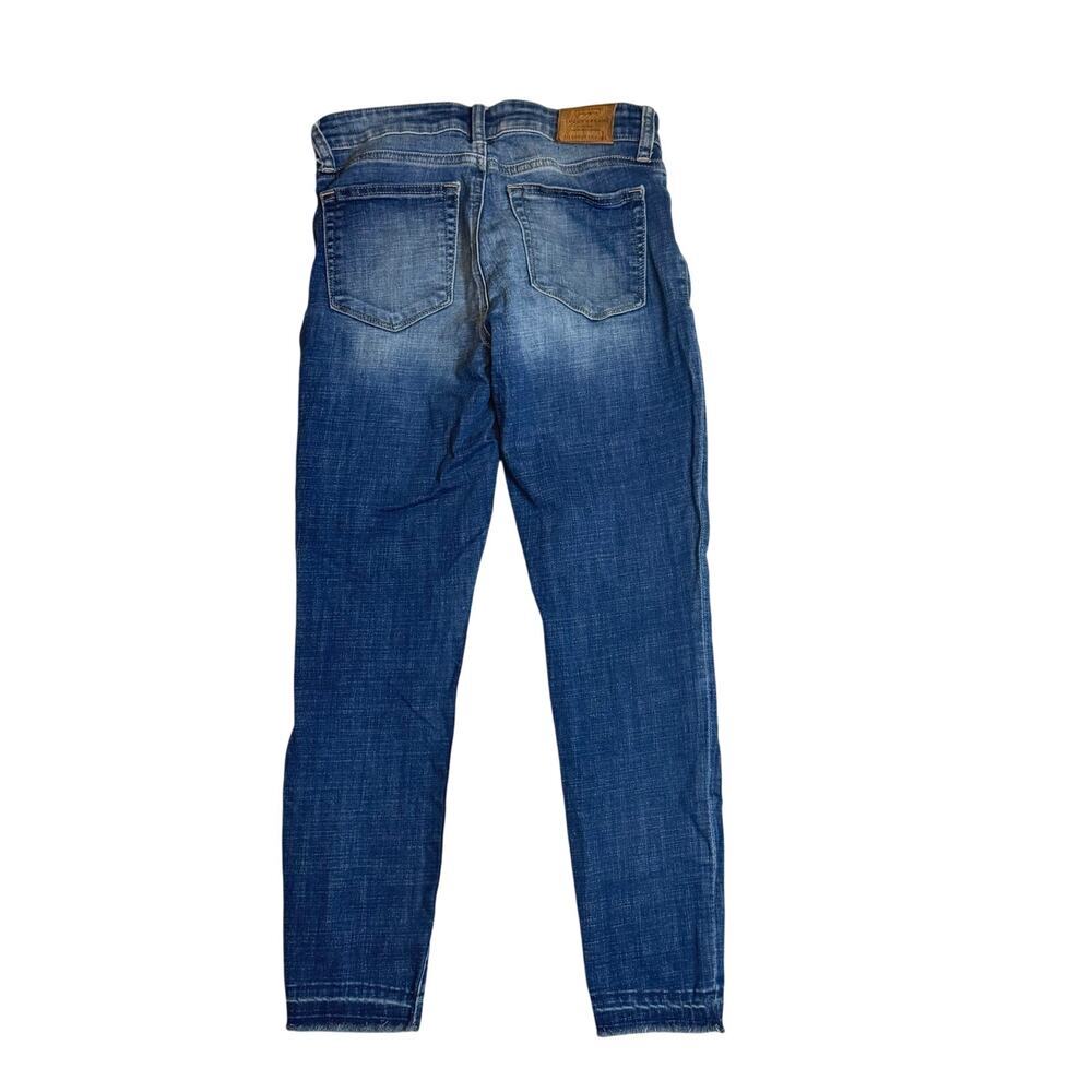 Lucky Brand Ava Crop Distressed Denim Skinny Mid-Rise Jeans Women's Sz 2/26 - Picture 8 of 12
